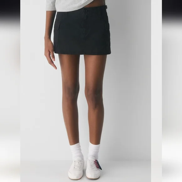 TNA Bumper Cargo Mini Skirt - Picture 3 of 7